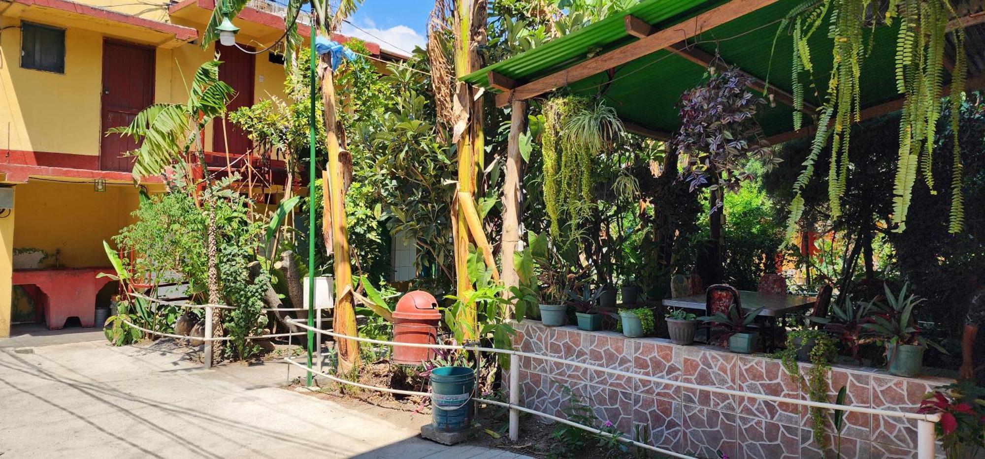 Hospedaje Santo Domingo Panajachel Exterior foto