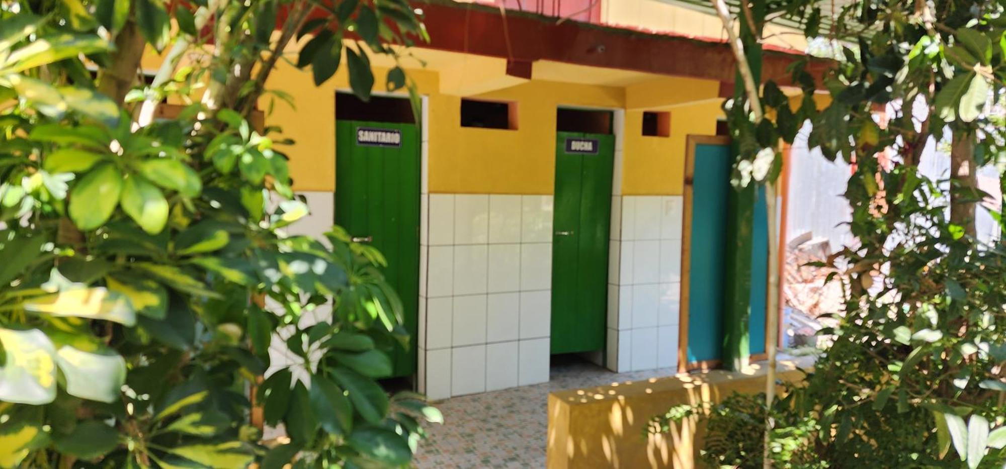Hospedaje Santo Domingo Panajachel Exterior foto